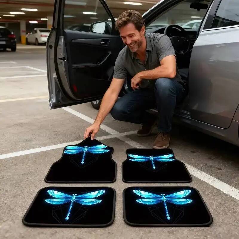 4 Pezzi Tappetini Auto Blu Cri - Universal Tech Accessories recensione e prezzo
