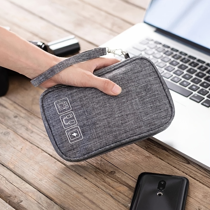 Borse portaoggetti da viaggio  - Tech Accessories Case recensione e prezzo